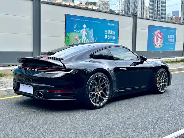 Porsche 911 2020