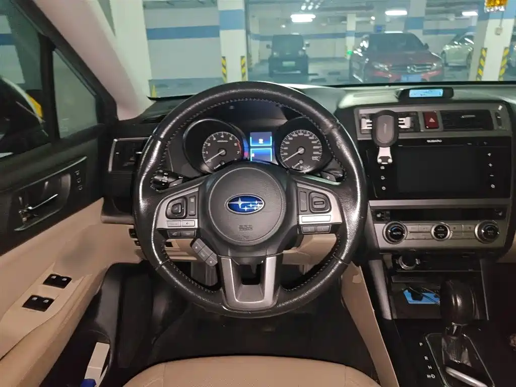 Subaru Outback 2015 — фото 3