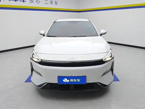 Geely Galaxy L6 2025