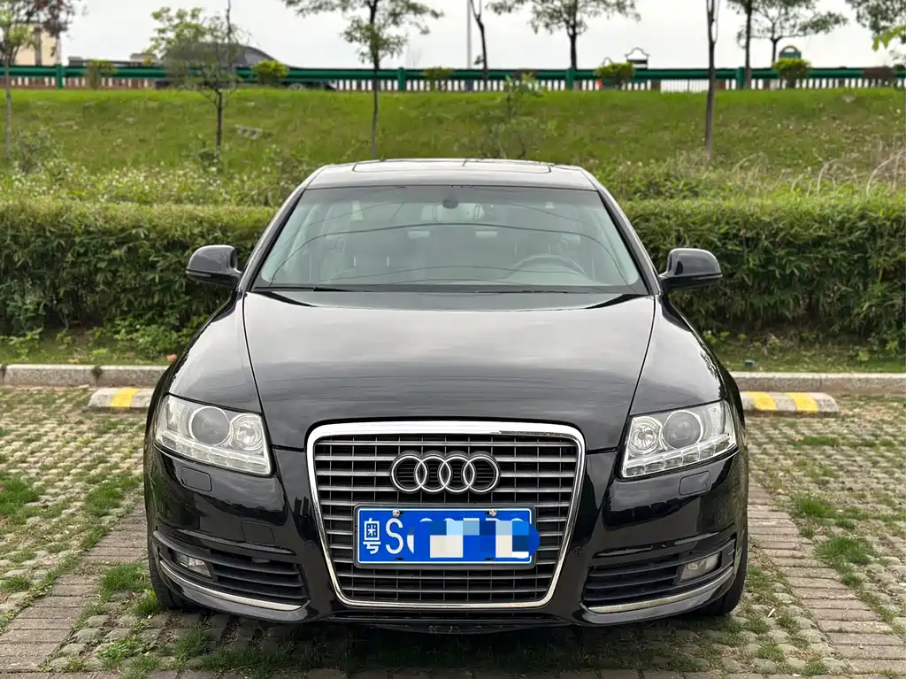 Audi A6L 2010 — фото 2