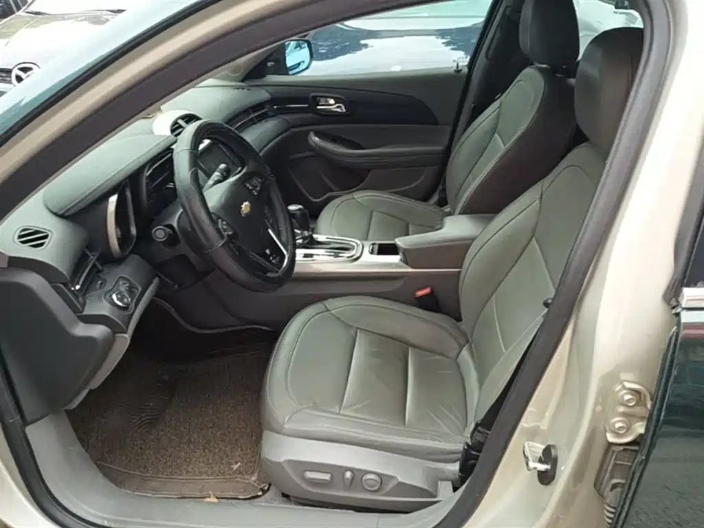 Chevrolet Malibu 2016 — фото 15