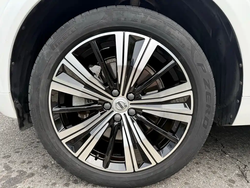 Volvo XC60 PHEV 2021 — фото 27