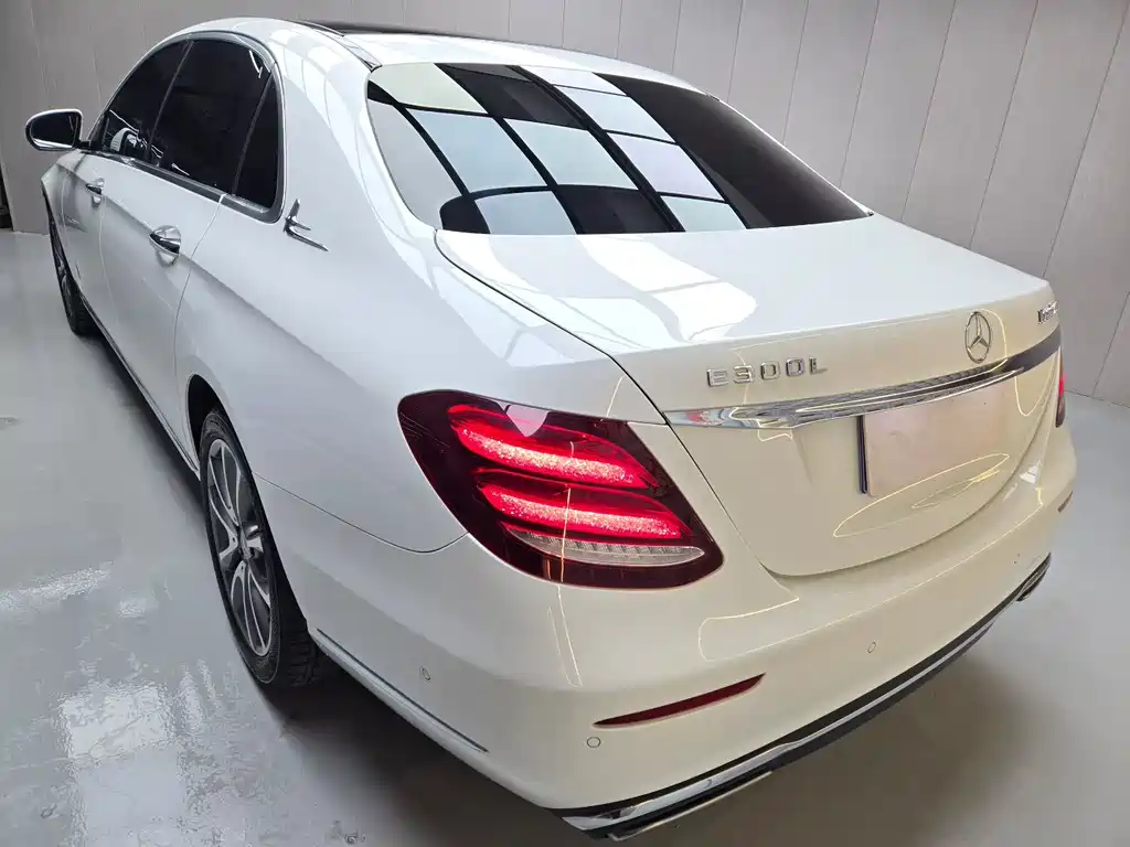 Mercedes-Benz E-Class 2018 — фото 3
