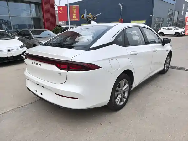 Aion S 2023
