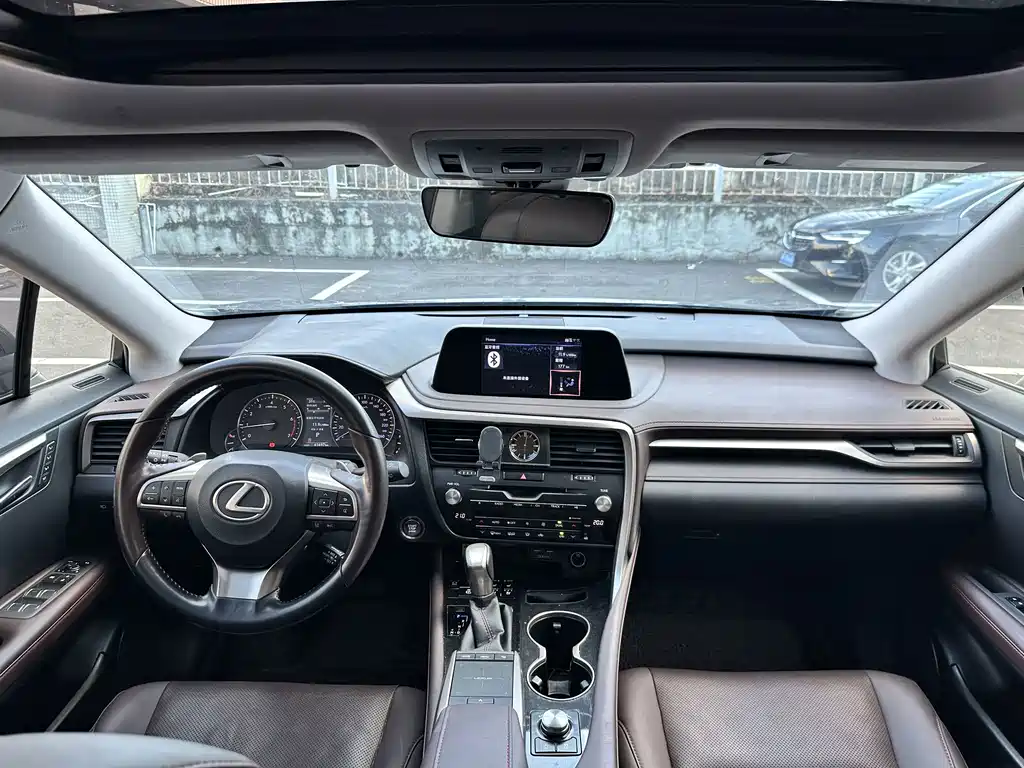 Lexus RX 2020 — фото 9