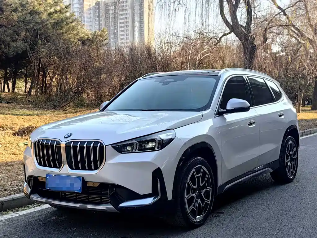 BMW X1 2024 — фото 1