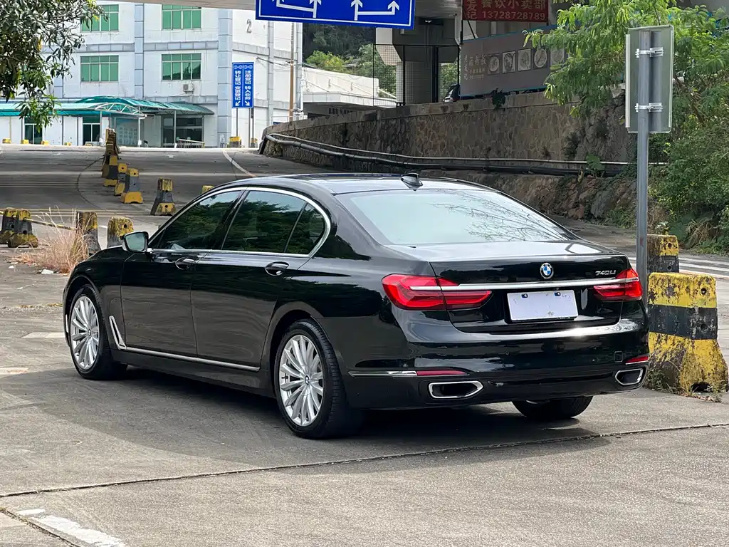 BMW 7 Series 2016 — фото 3