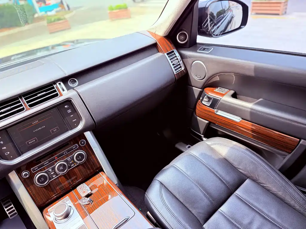 Land Rover Range Rover 2015 — фото 14