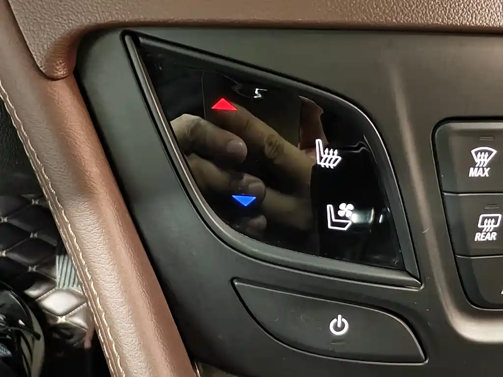 Buick Envision Plus 2015 — фото 14
