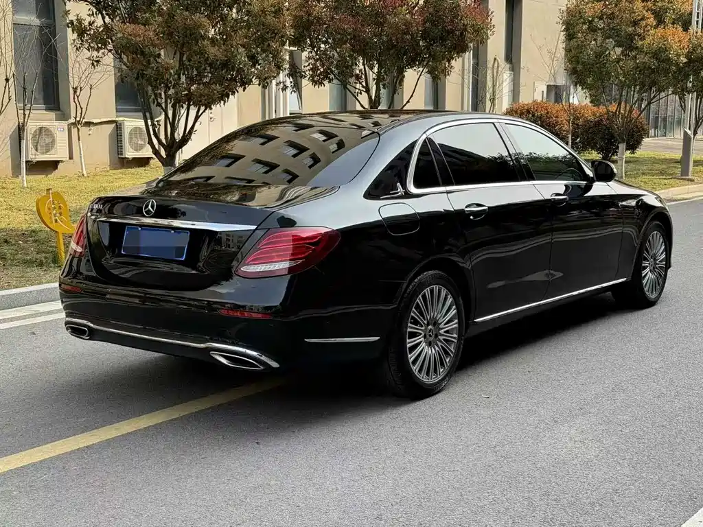 Mercedes-Benz E-Class 2020 — фото 4