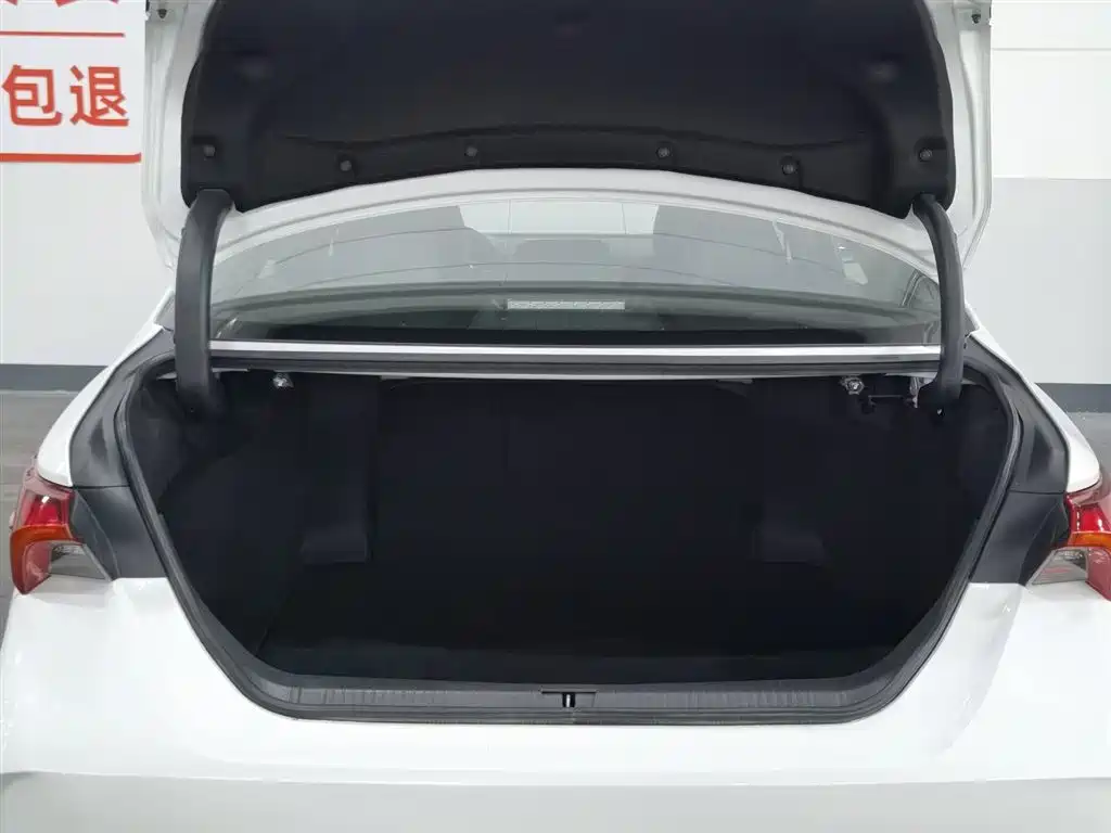 Toyota Avalon 2021 — фото 16