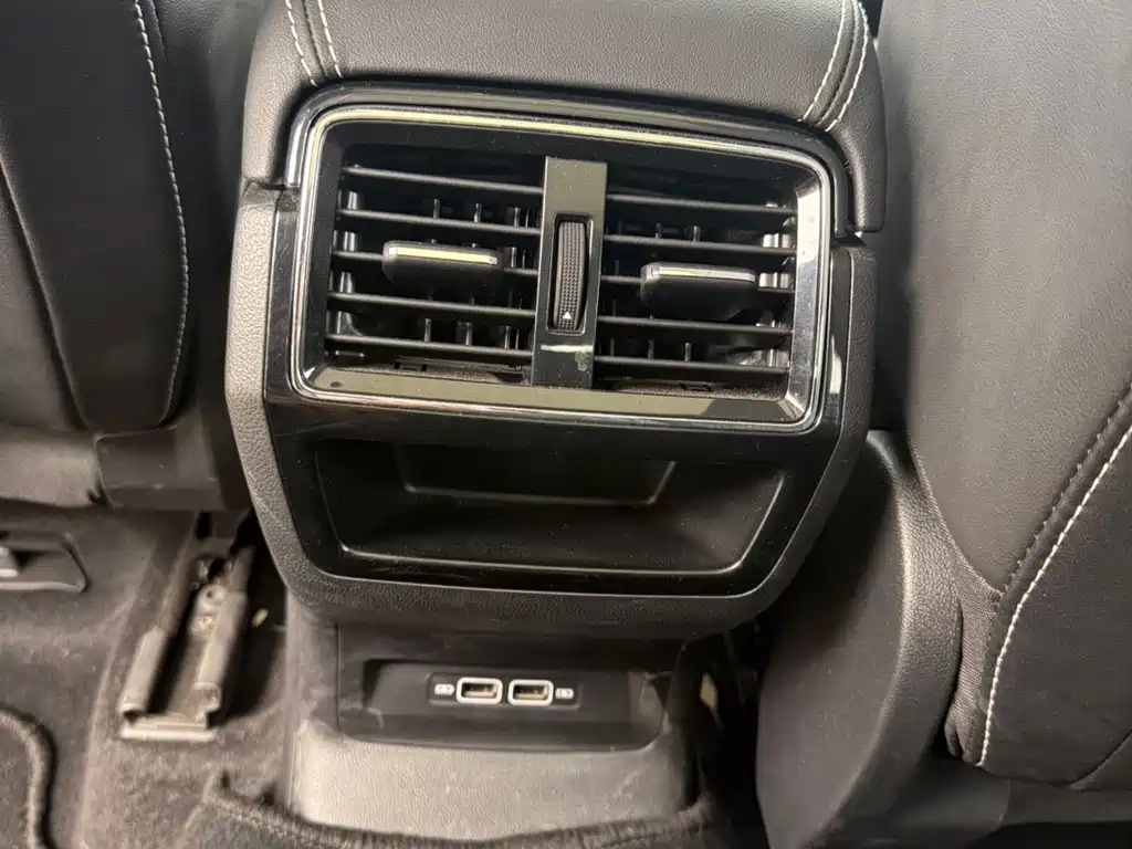 Skoda Karoq 2020 — фото 12