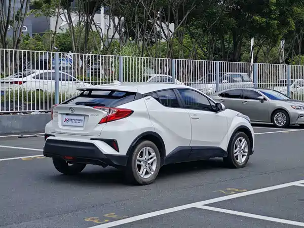 Toyota C-HR 2021