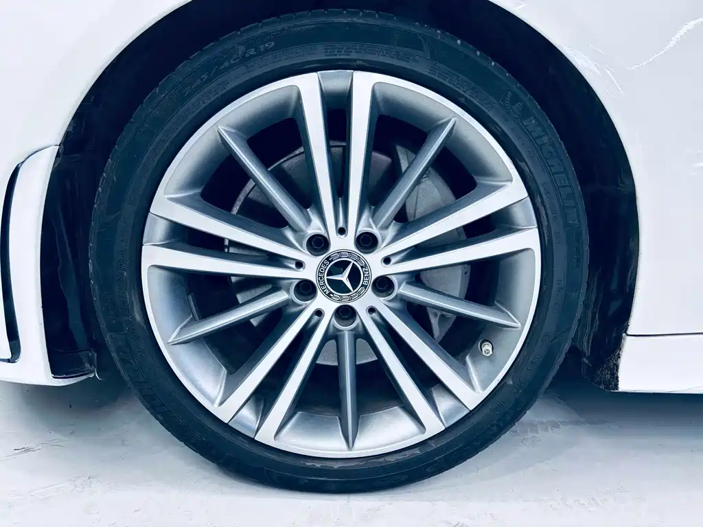 Mercedes-Benz CLS 2020 — фото 10