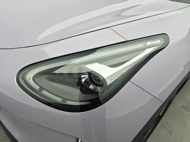Geely Galaxy Starwish 2025 — фото 9