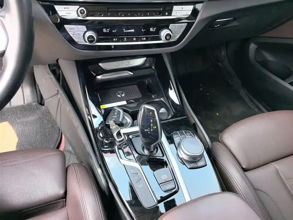 BMW X3 2019 — фото 14