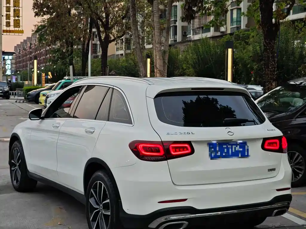 Mercedes-Benz GLC 2021 — фото 6