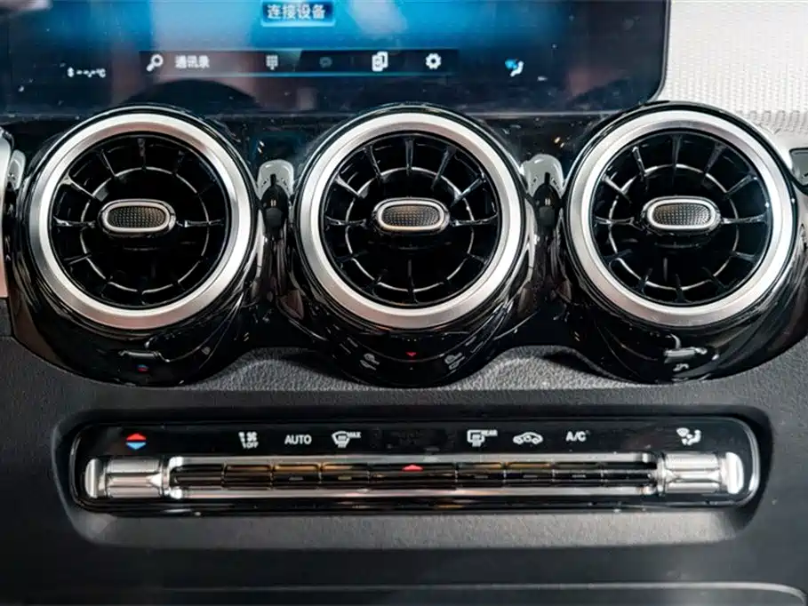 Mercedes-Benz GLB 2023 — фото 13