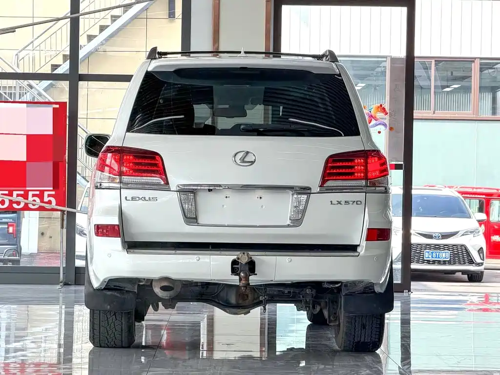 Lexus LX 2014 — фото 4