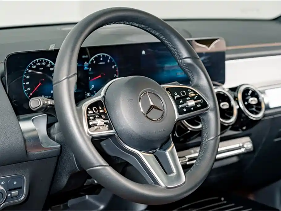 Mercedes-Benz GLB 2023 — фото 11