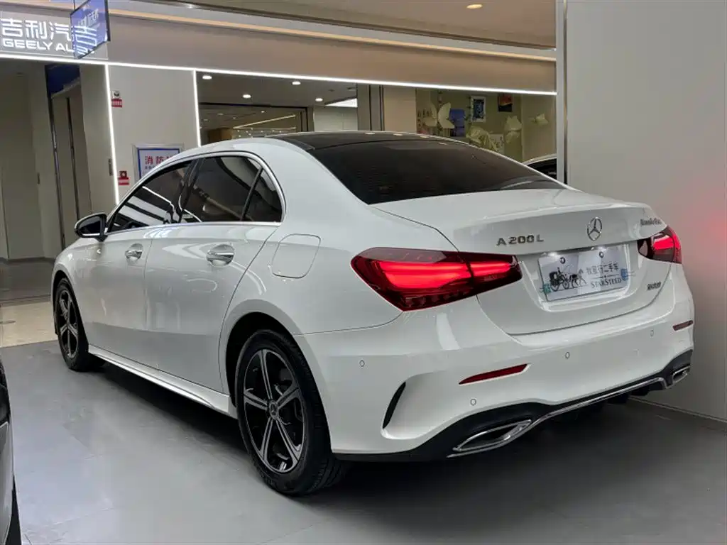 Mercedes-Benz A-Class 2025 — фото 11