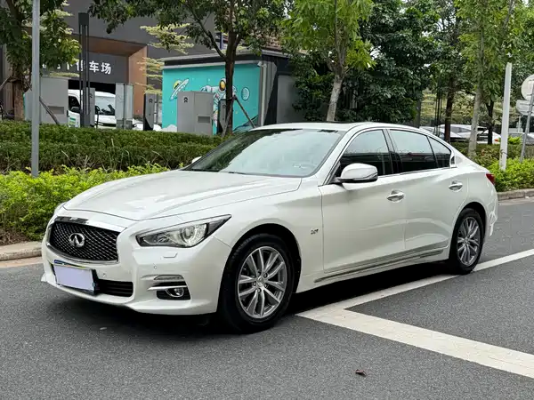 Infiniti Q50L 2017