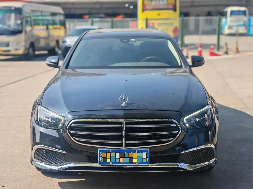 Mercedes-Benz E-Class 2023 — фото 2