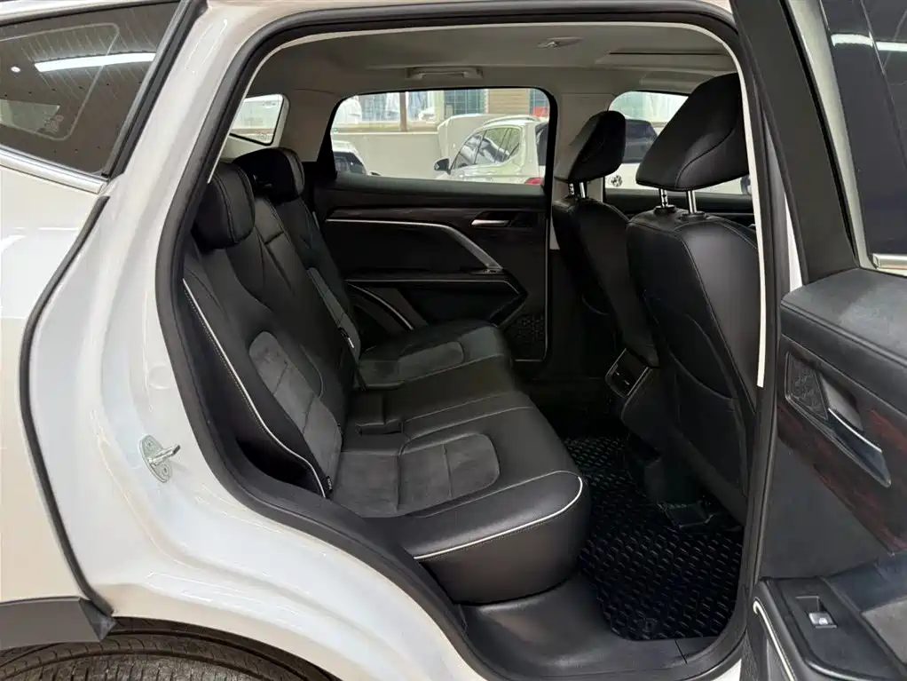 Haval H6 2023 — фото 10