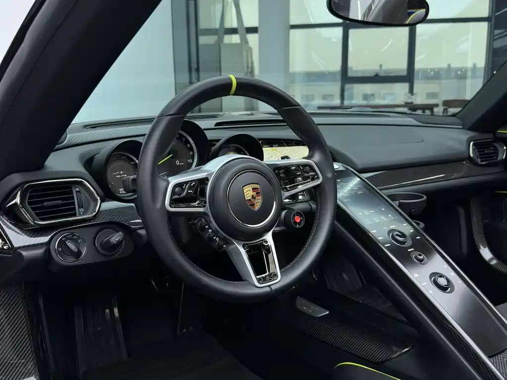 Porsche 918 Spyder 2015 — фото 32