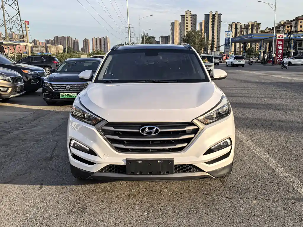 Hyundai Tucson 2016 — фото 2