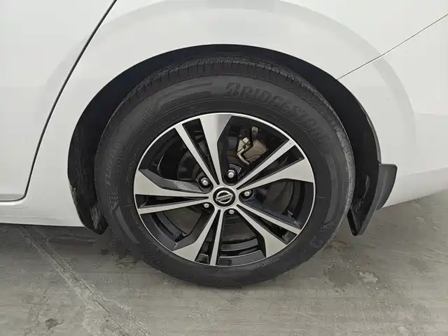 Nissan Sylphy 2020 — фото 12