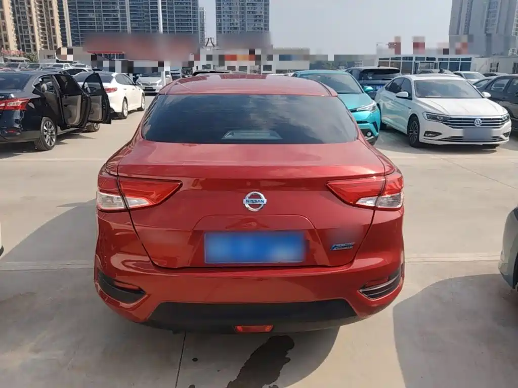 Nissan Bluebird 2020