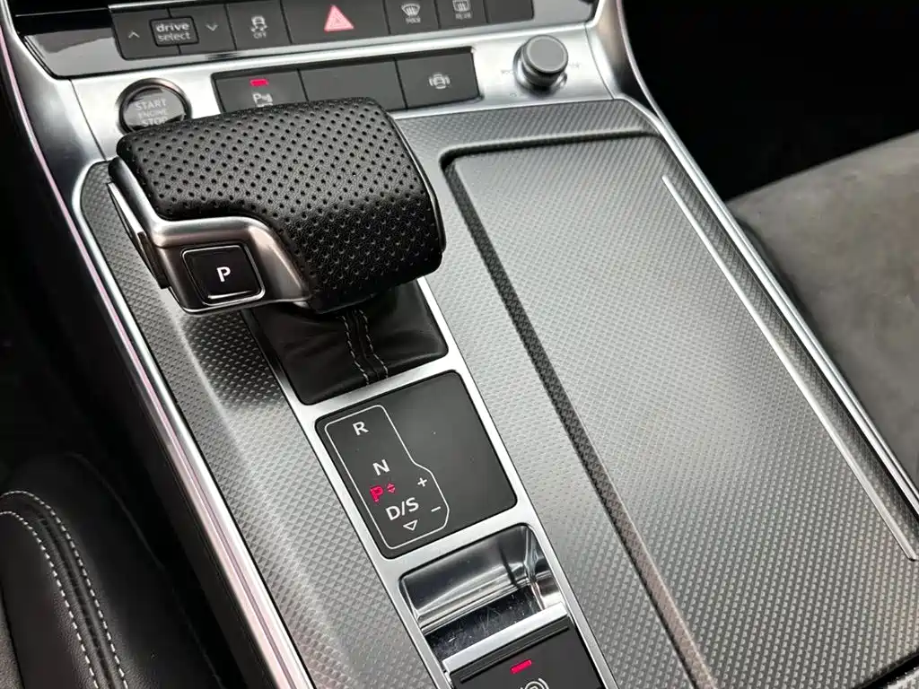 Audi A6L 2022 — фото 15