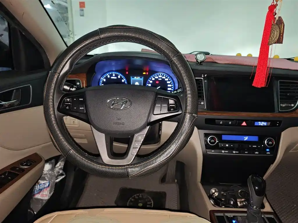 Hyundai Mistra 2015 — фото 3