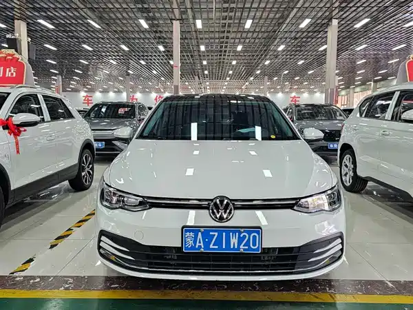 Volkswagen Golf 2023