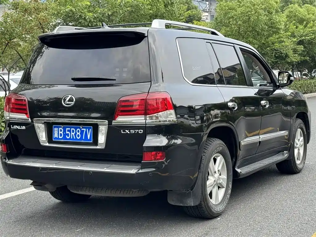 Lexus LX 2013 — фото 4