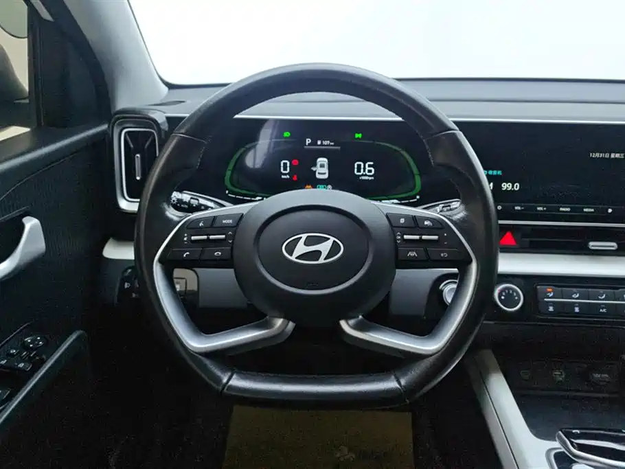 Hyundai ix35 2023 — фото 15