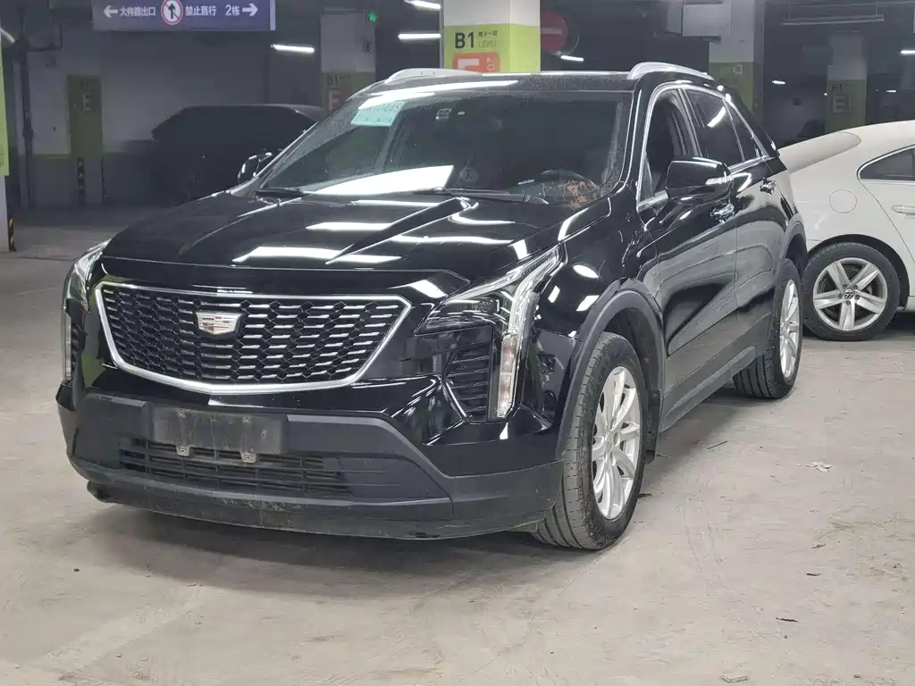 Cadillac XT4 2023 — фото 1
