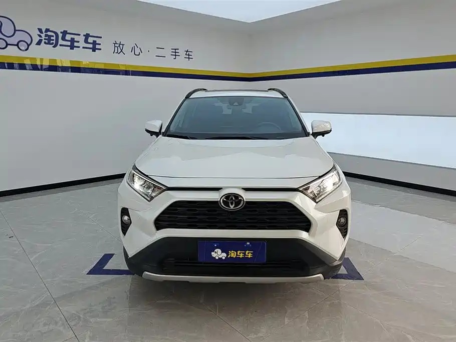 Toyota RAV4 2021