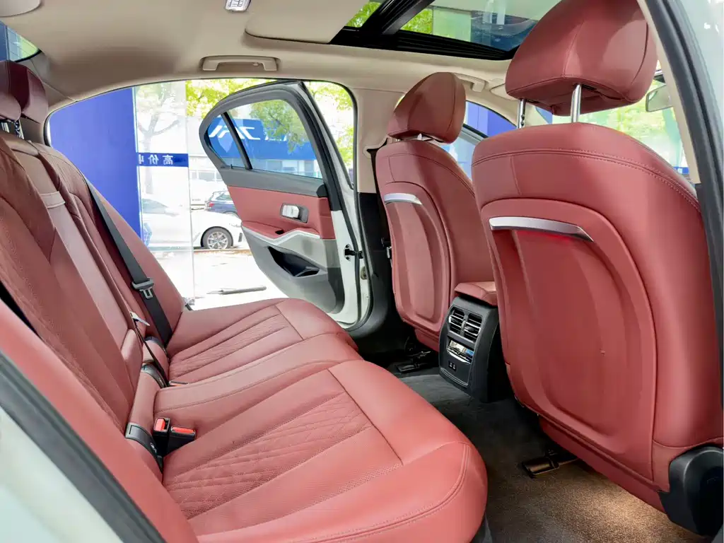 BMW i3 2023 — фото 14