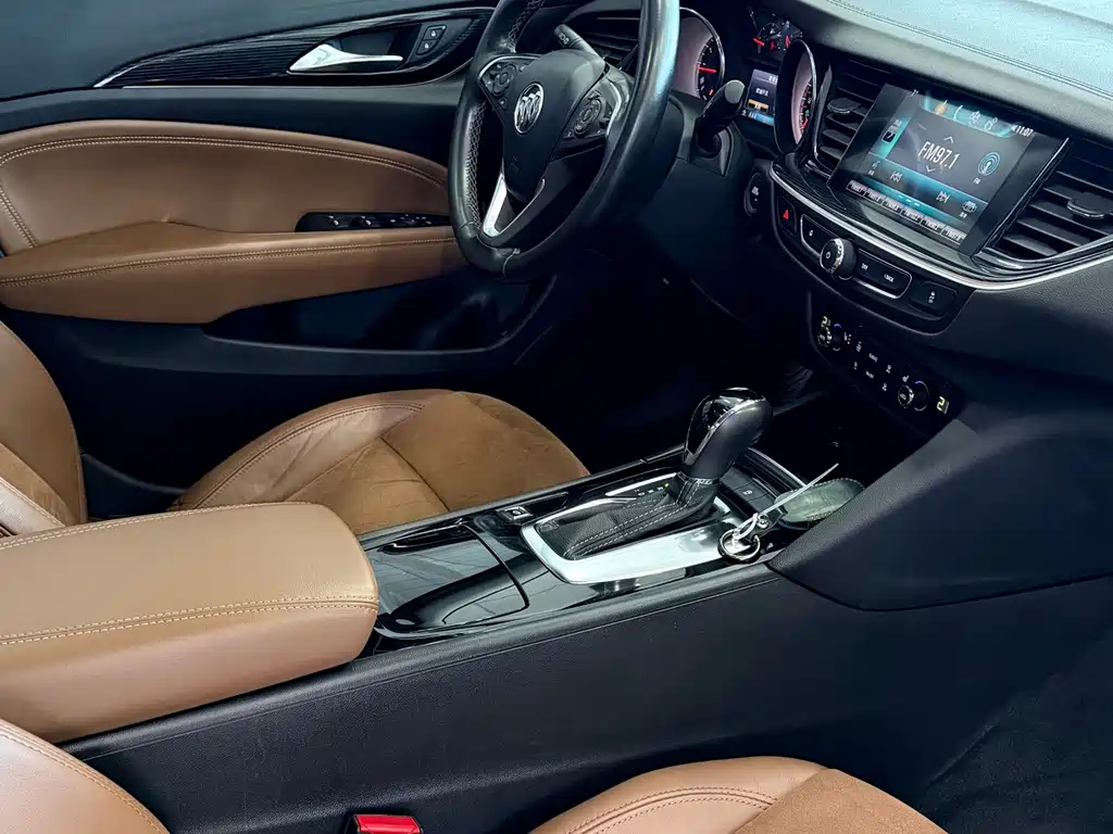 Buick Regal 2020 — фото 20