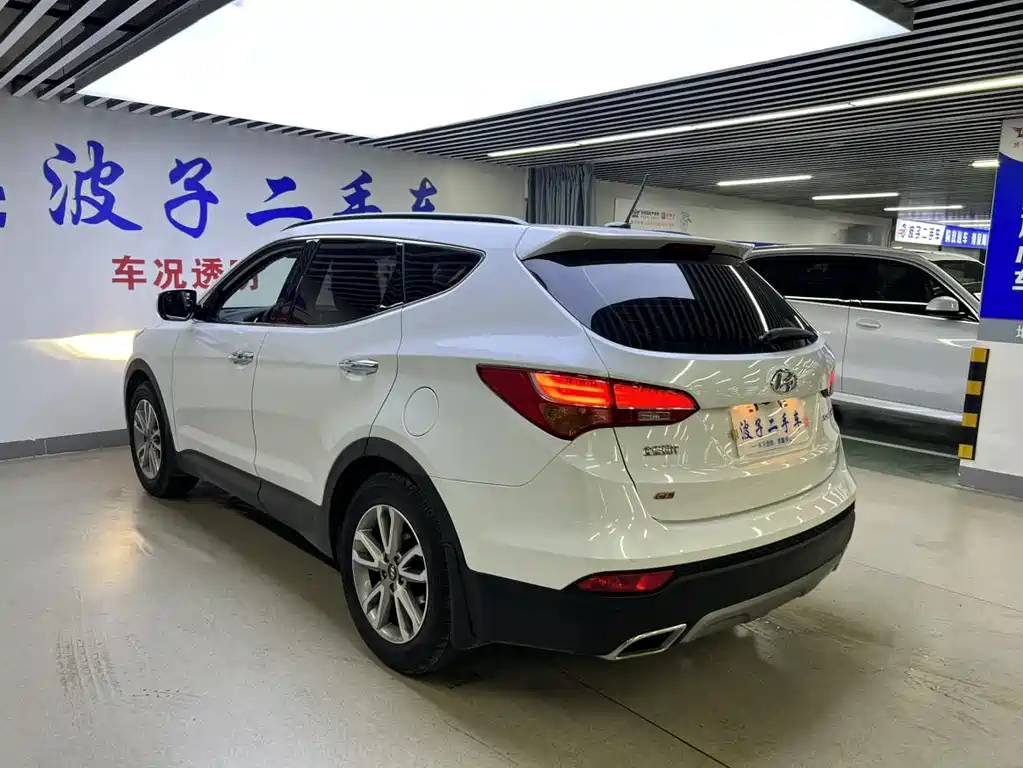 Hyundai Santa Fe 2015 — фото 20