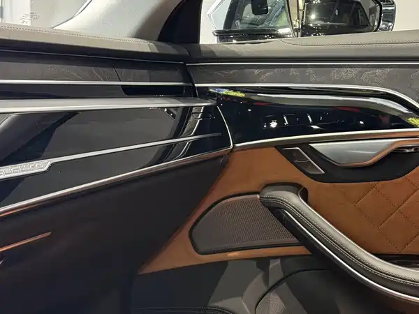 Audi A8 2025
