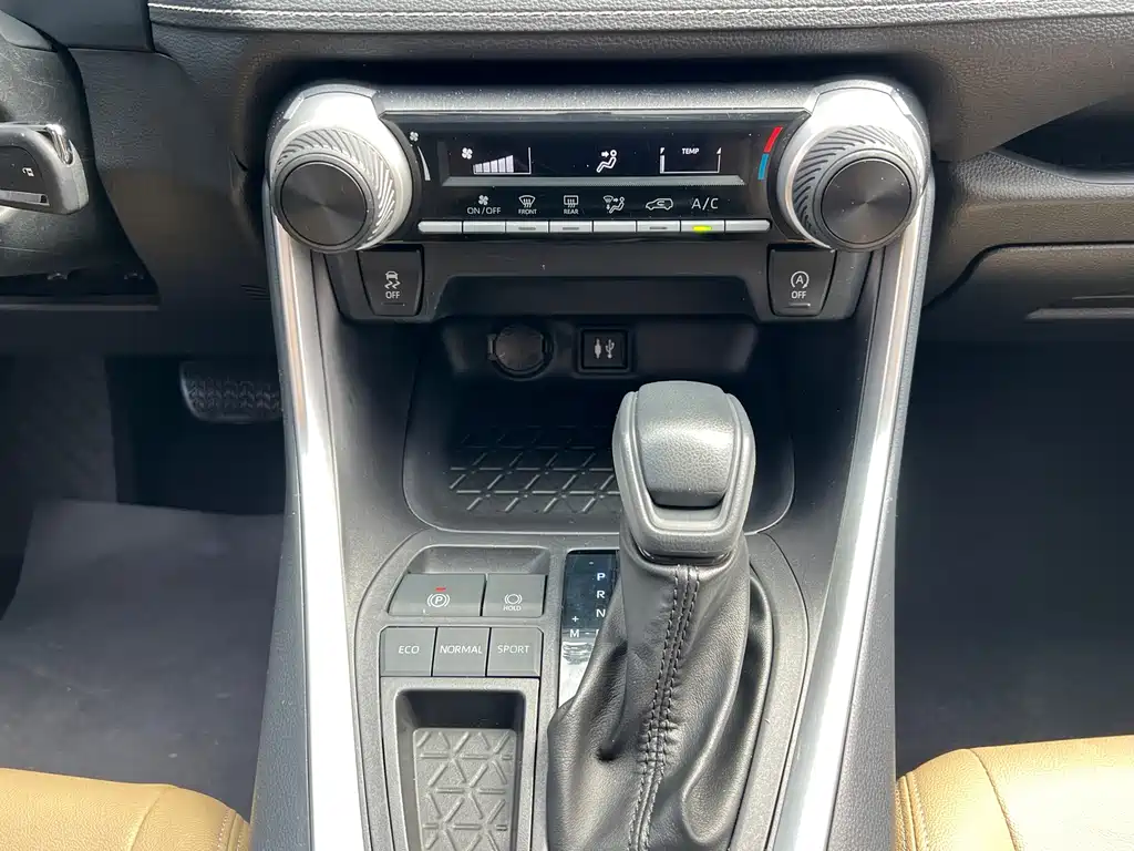 Toyota Wildlander 2022 — фото 15