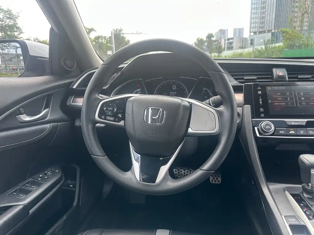 Honda Civic 2020 — фото 10