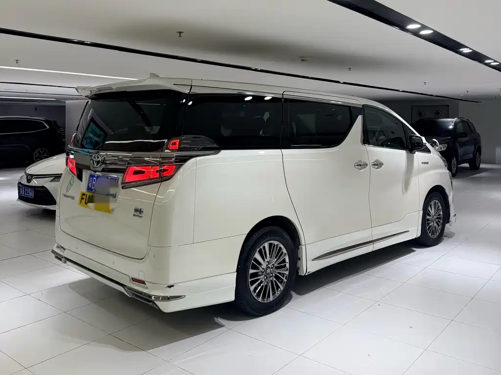Toyota Vellfire 2021
