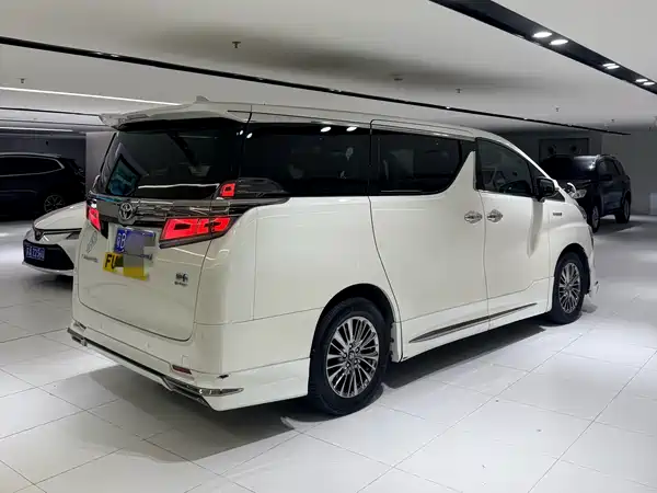 Toyota Vellfire 2021