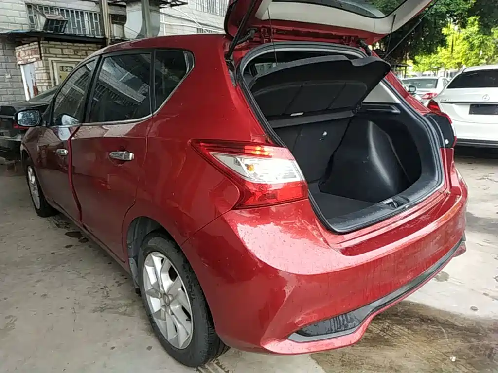 Nissan Tiida 2020