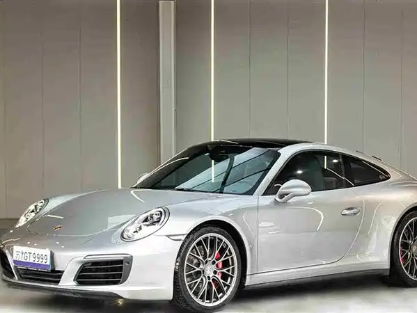 Porsche 911 2018