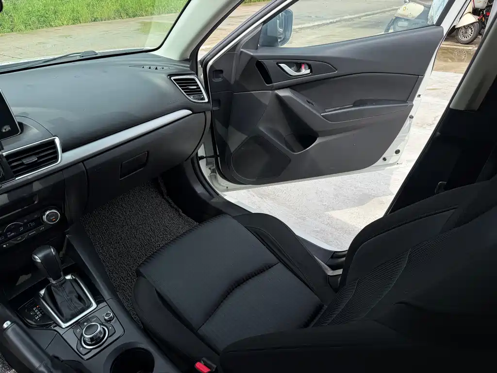 Mazda 3 Angkesela 2016 — фото 19